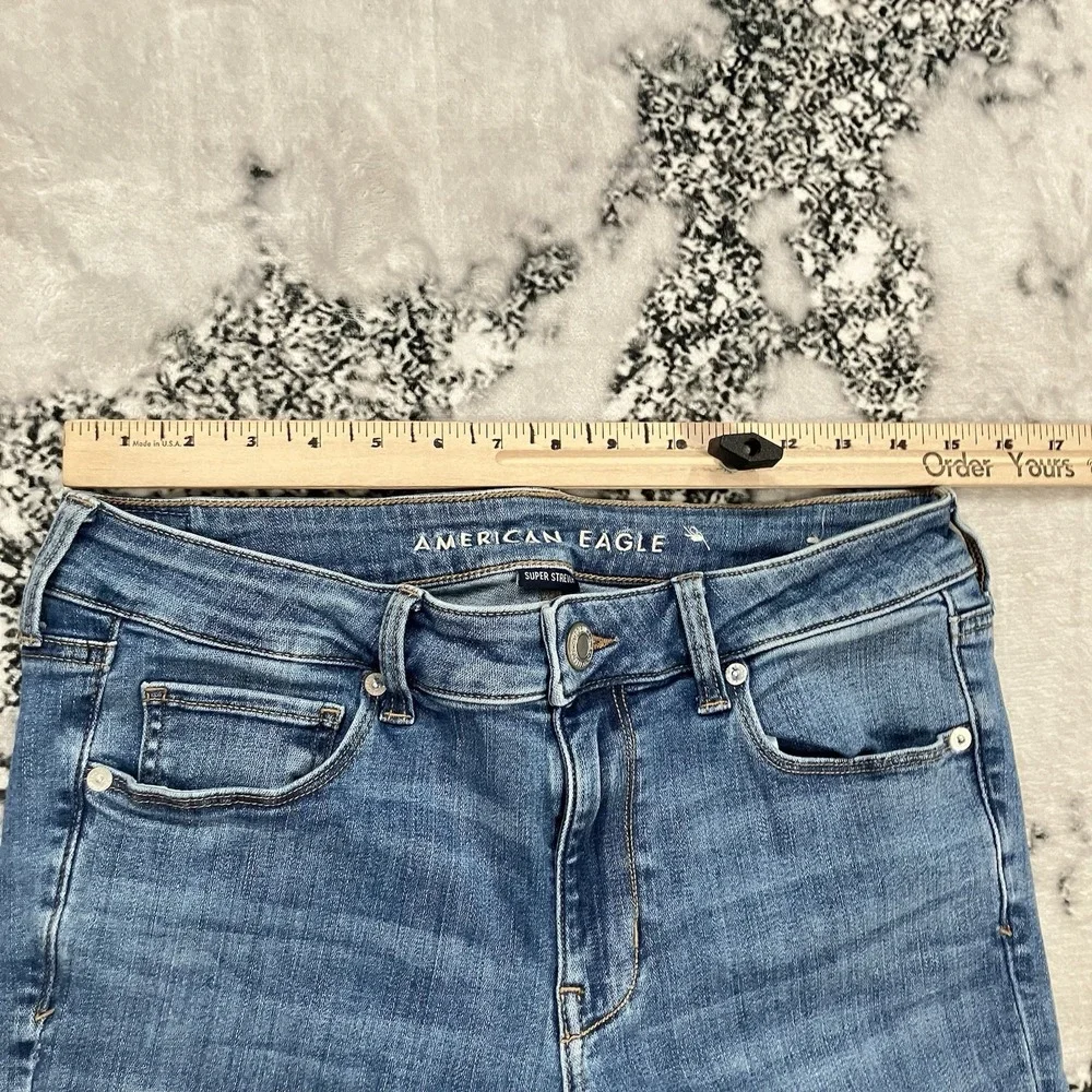 American Eagle Skinny Super Stretch Jeans Womens 12 Medium Wash Mid Rise Denim